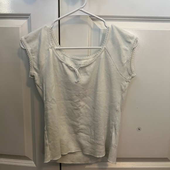 White tee - Picture 2 of 4